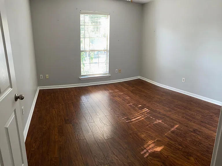 1717 Point West Dr — Photo 28