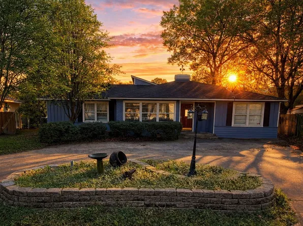 620 Denton Dr, Sherman, TX 75092