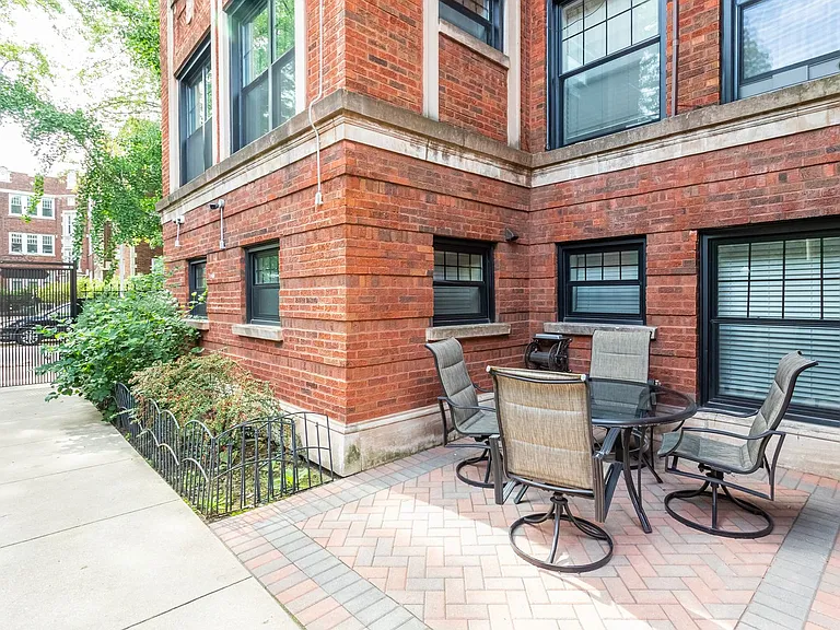 6035-6045 N Winthrop Ave #1055-1067 — Photo 54