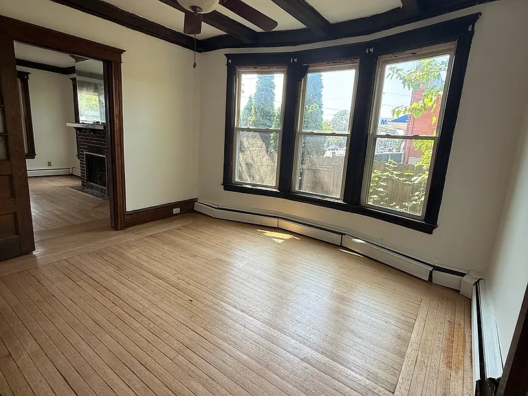1073 Madison Ave #1 — Photo 3