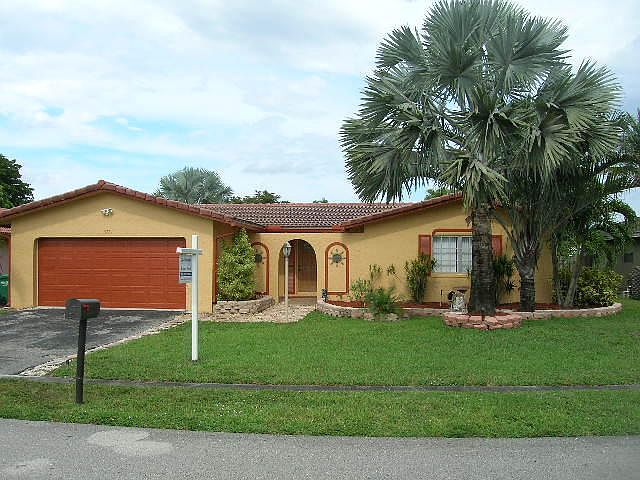1st image of 3761 NW 114th Ln