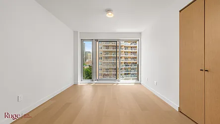 250 East 25th Street, #8C