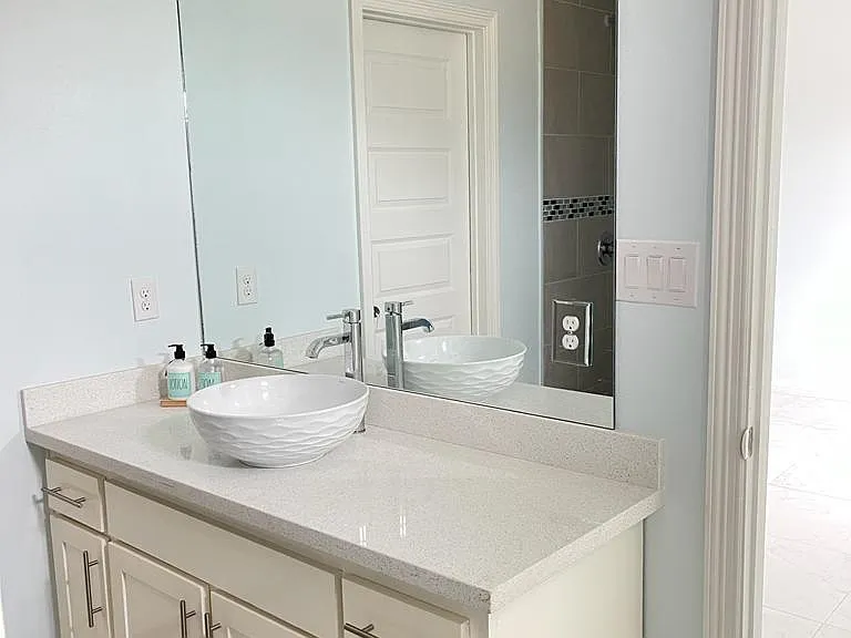 2904 Zeb Dr — Photo 8