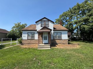 36024 Goddard Rd, Romulus, MI 48174
