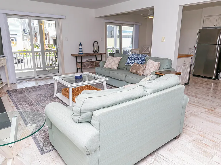 618 Bayshore Ave — Photo 20