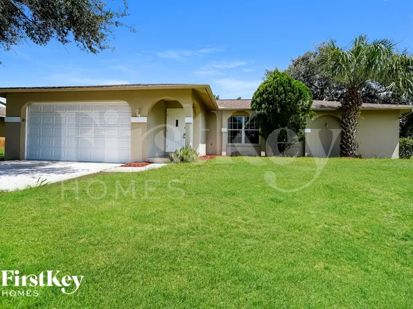 8441 Bahamas Rd, Fort Myers, FL 33967