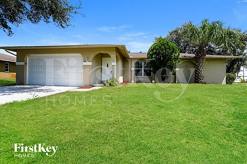 8441 Bahamas Rd Photo 1