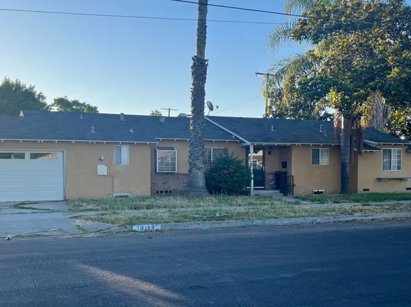 18153 Cohasset St, Reseda, CA 91335