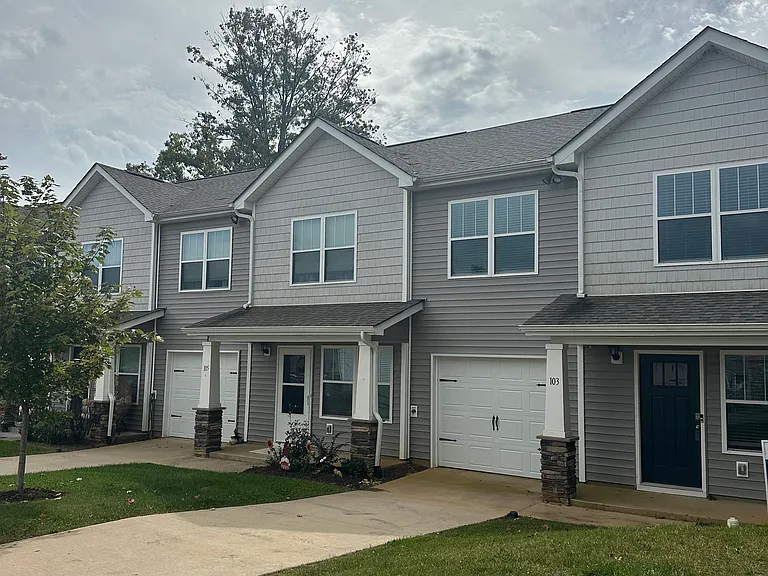 103 Gregory Ct — Photo 1