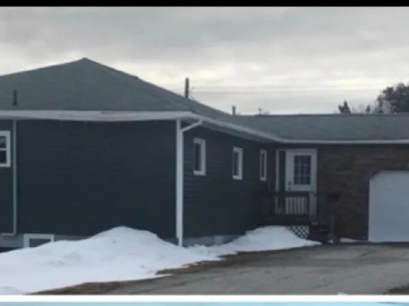 80 CORNWALL Heights, Stephenville, NL A2N1V3