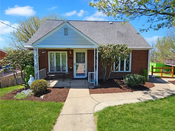 2062 The Cir, Washington, PA 15301