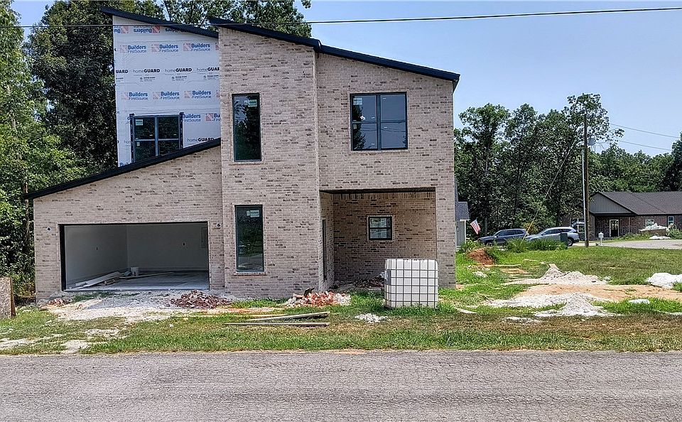 1st image of 3 Casebolt Ln