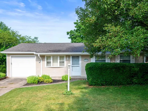 2005 S Victoria Dr, Muncie, IN 47302