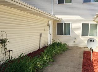 535 6th St N APT D, Hudson, WI 54016