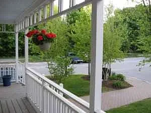 18 Russell Pl — Photo 4