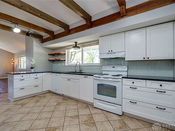 5th image of 3632 Tiffany Dr