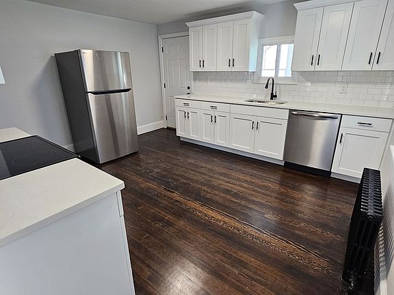 5th image of 44 Colony St
