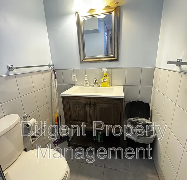 180 Dumble Ave — Photo 26