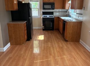 1353 Northlawn St NE, Grand Rapids, MI 49505