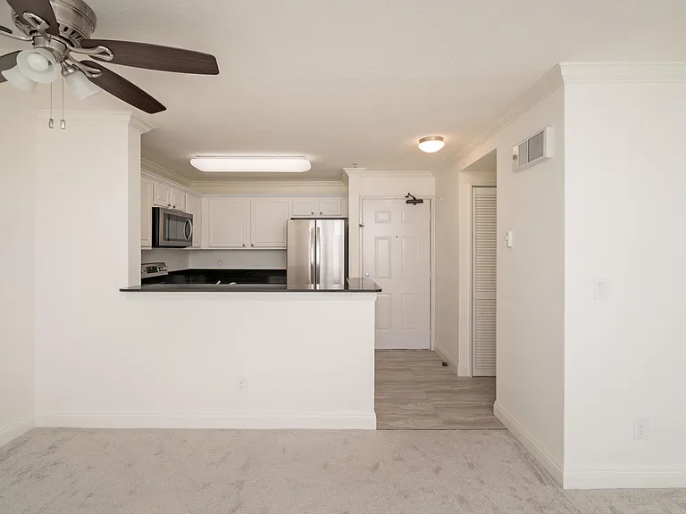 3550 Lebon Dr #6425 — Photo 9