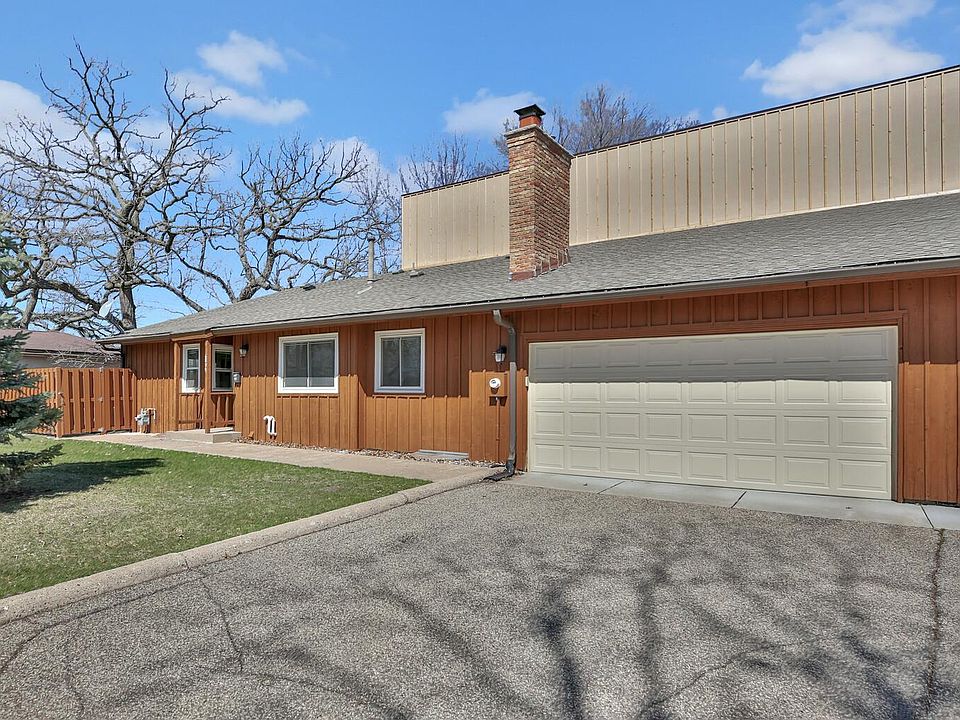 1st image of 6839 York Pl N