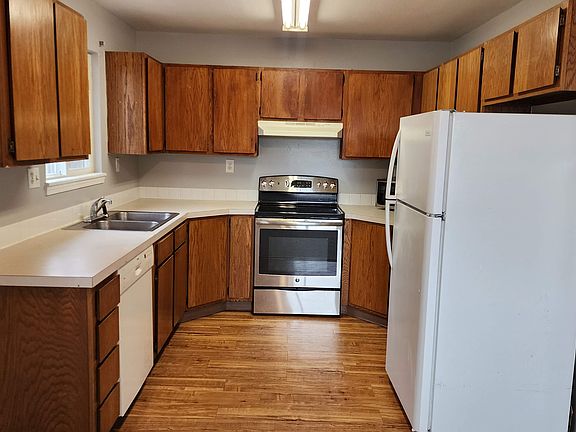 5th image of 1515 3rd Ave