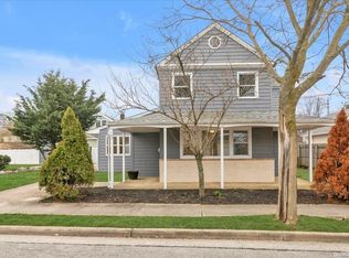 143 Pearsall Ave, Freeport, NY 11520