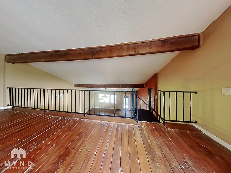 2103 Woodland Springs St — Photo 21
