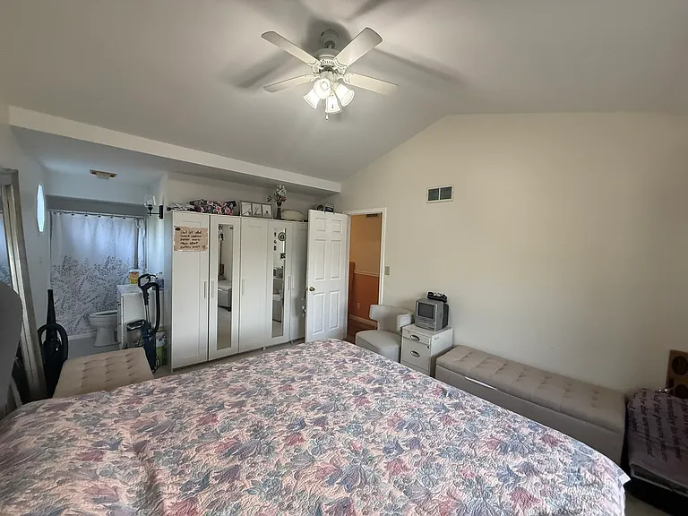 1021 Stonegate Rd — Photo 10
