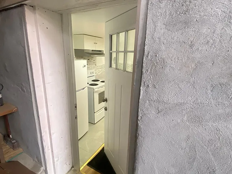 29 Brownville Ave #BASEMENT — Photo 1