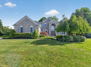48560 Manhattan Cir, Canton, MI 48188