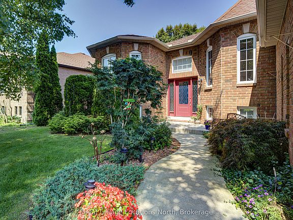4th image of 68 Acorn Cres