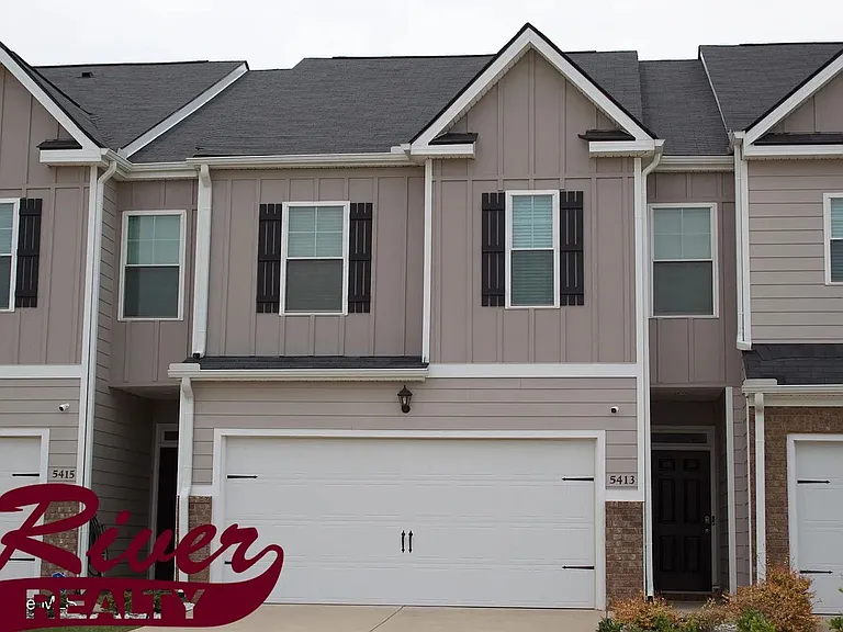 5413 Thrasher Ln — Photo 1