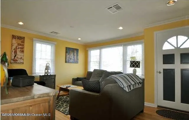 429 Euclid Ave — Photo 4