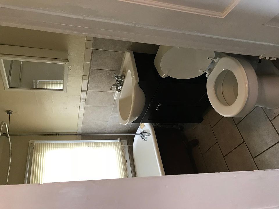 1st image of 77 Cushing St