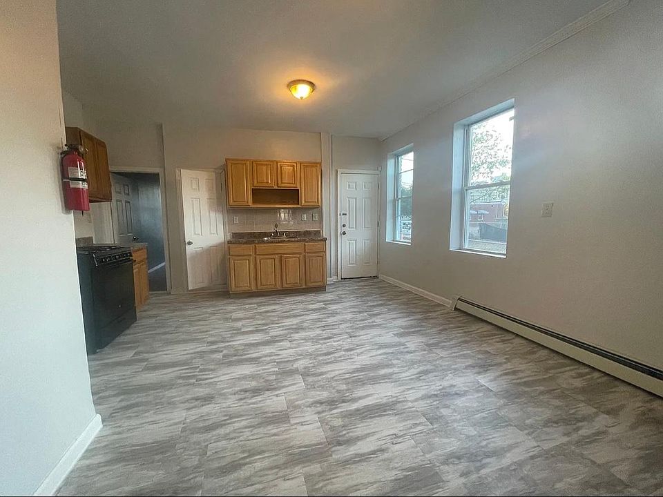 1st image of 119 Tremont Ave #19E