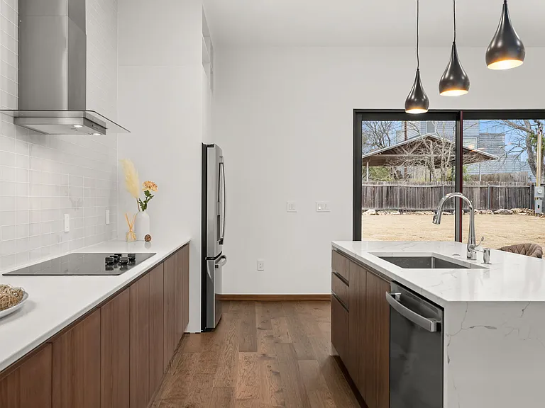 2915 Chisholm Trl — Photo 15