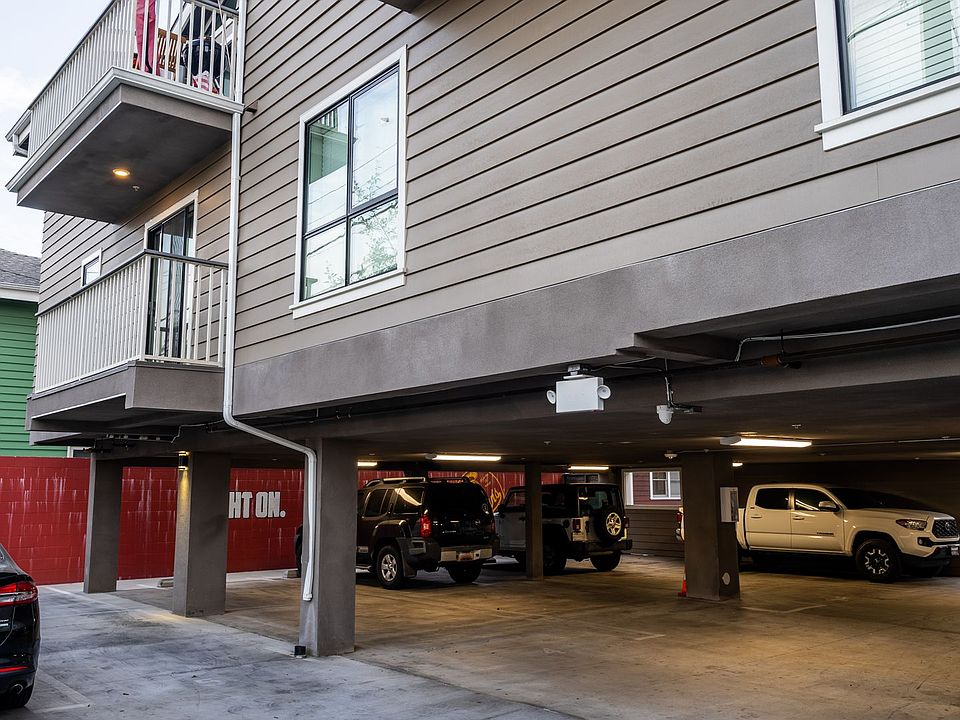 2nd image of 2802 Ellendale Pl #2-2804