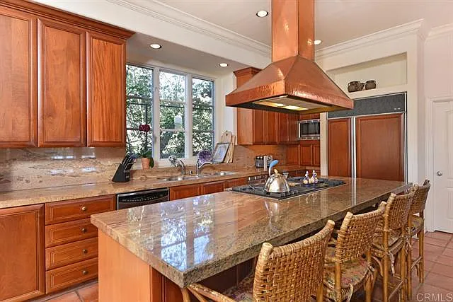 6352 Castejon Dr — Photo 11