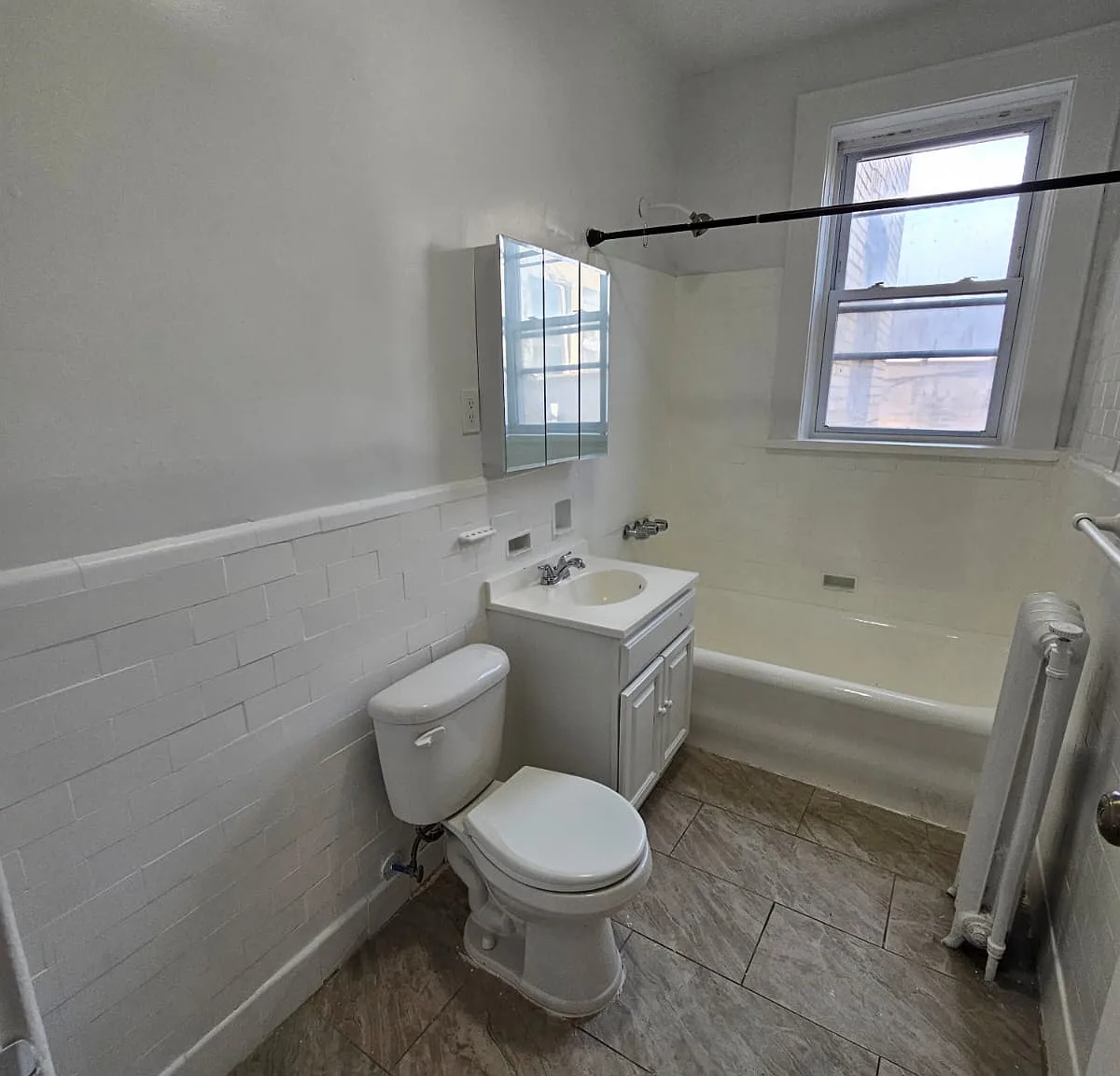 2 bed, $1,650 — Photo 4
