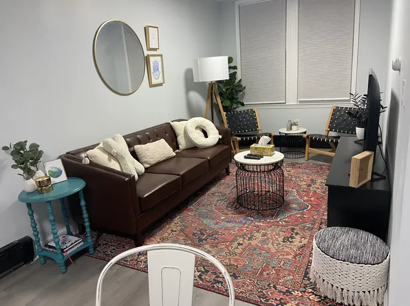 27 East 46th Street image 4 of 4