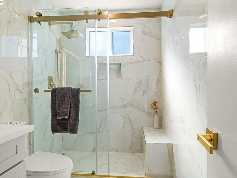 35290 Farnham Dr — Photo 32