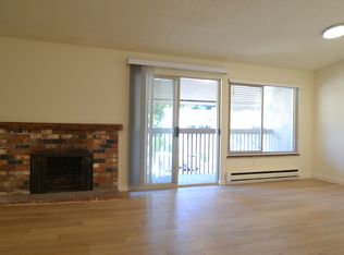 12703 NE 118th St #4, Kirkland, WA 98034