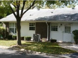 7129 Lexington Ln, Fox Lake, IL 60020