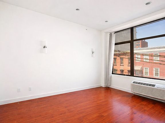 2nd image of 4237 27th St #2C