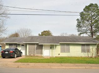1213 E Main St, Brenham, TX 77833