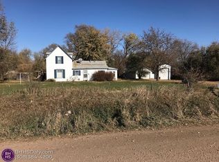 507 W 15th Rd, Phillips, NE 68865