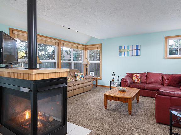 2nd image of 5875 Barefoot Ln