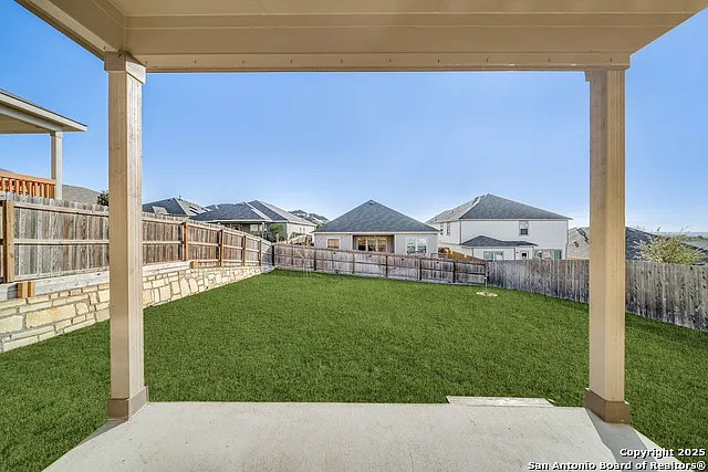 17029 Vista Cv — Photo 32
