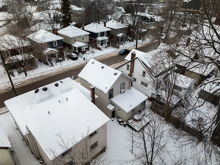 511 Victoria St — Photo 43